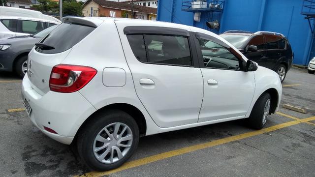 Sandero Expression 2015 1.6 8V Flex 4P - Foto 10