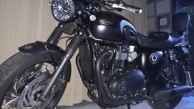 triumph bonneville olx