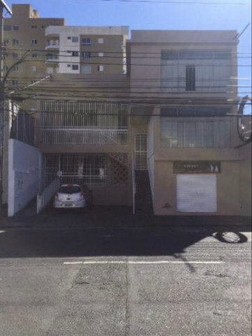 Alugo quartos no Centro