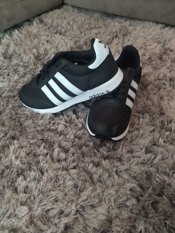 Tênis Adidas número 40 masculino