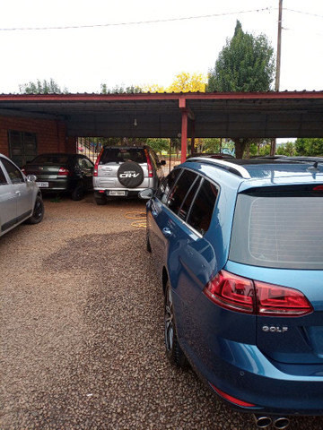 Golf Variant top com teto 2 dono revisão agência baixa km - Foto 2
