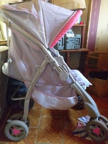 Carrinho de paseo andador e BB conforto vendo os três - Foto 2