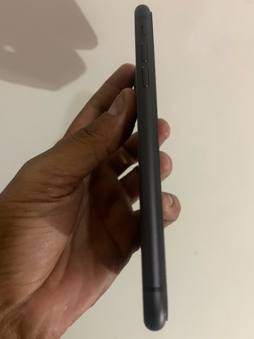 iPhone 11 de 64GB na garantia até junho só tenho carregador 