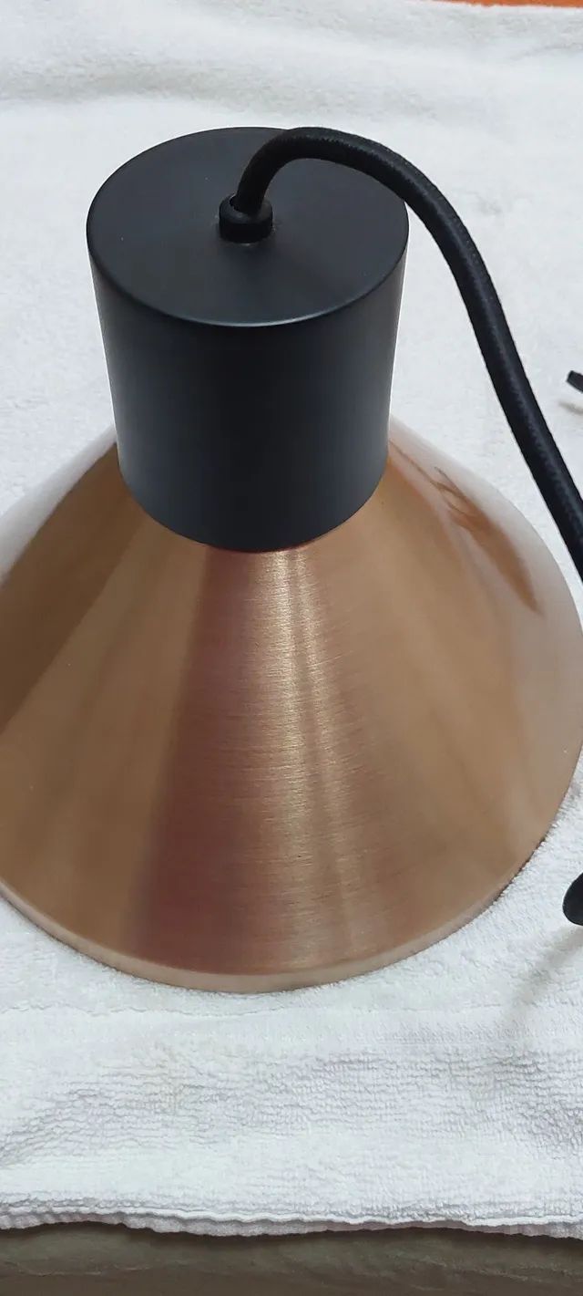 Duas luminárias rosê  250,00 - Foto 2