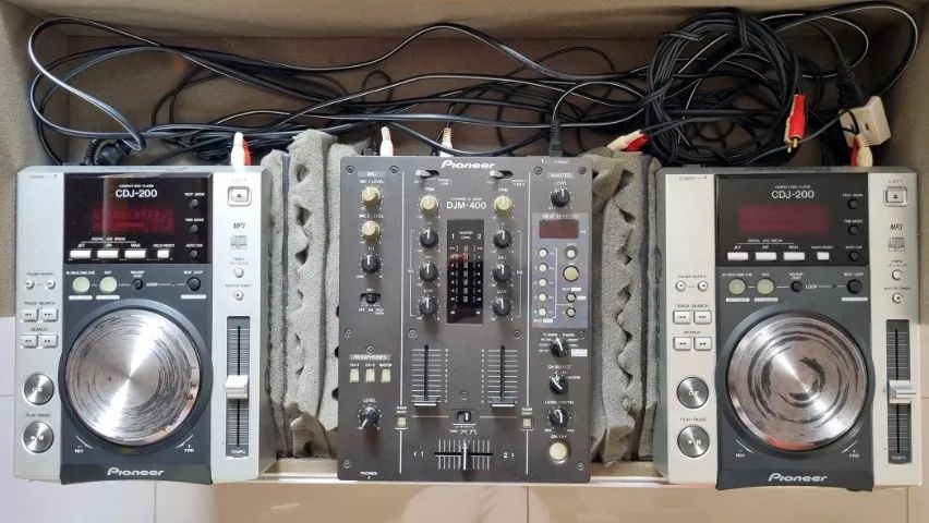 mixer djm 400