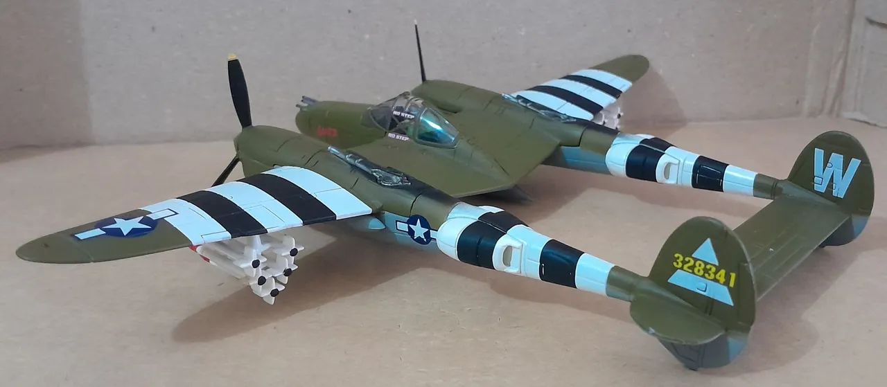 Lockheed P-38J Lightning "Scat II" 1/72 Matchbox - Foto 5
