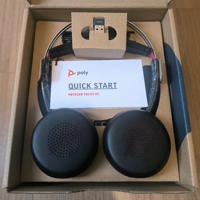 Fone de Ouvido Bluetooth Voyager Focus UC