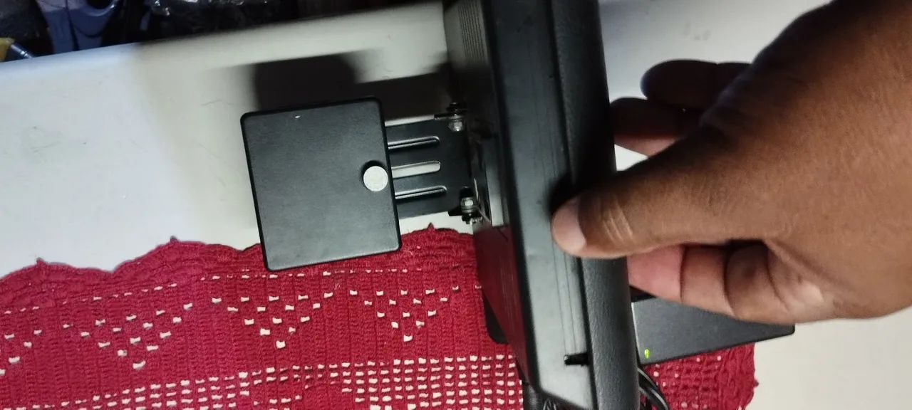 Tela LCD para carro ( com DVD ) Player - Foto 3