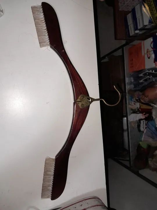 Cabide de madeira antigo - Foto 2