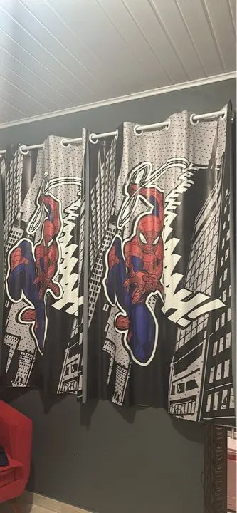 Cortinas de Homem Aranha