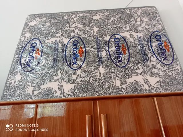 COLCHÃO DE CASAL NOVO ESPUMA SELADA 