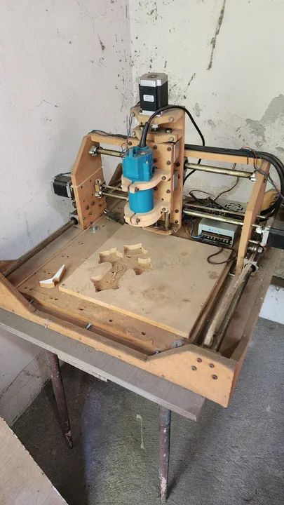 CNC Caseira em MDF 3 Eixos