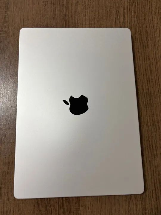 MacBook Pro m3 18gb ssd 512gb