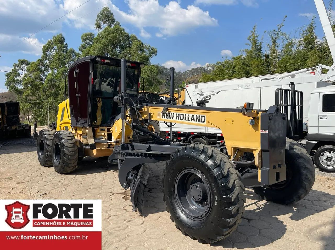 Motoniveladora New Holland RG 170B