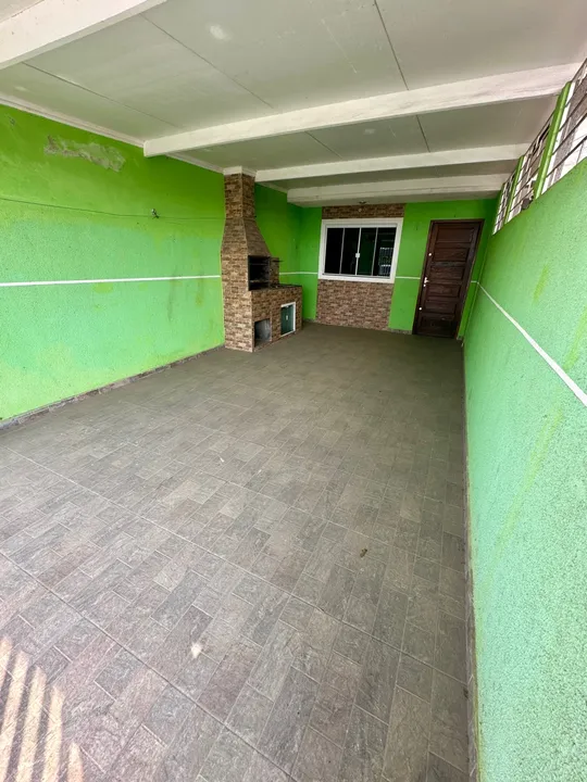 Casa com Ático 03 quartos no Rio Bonito