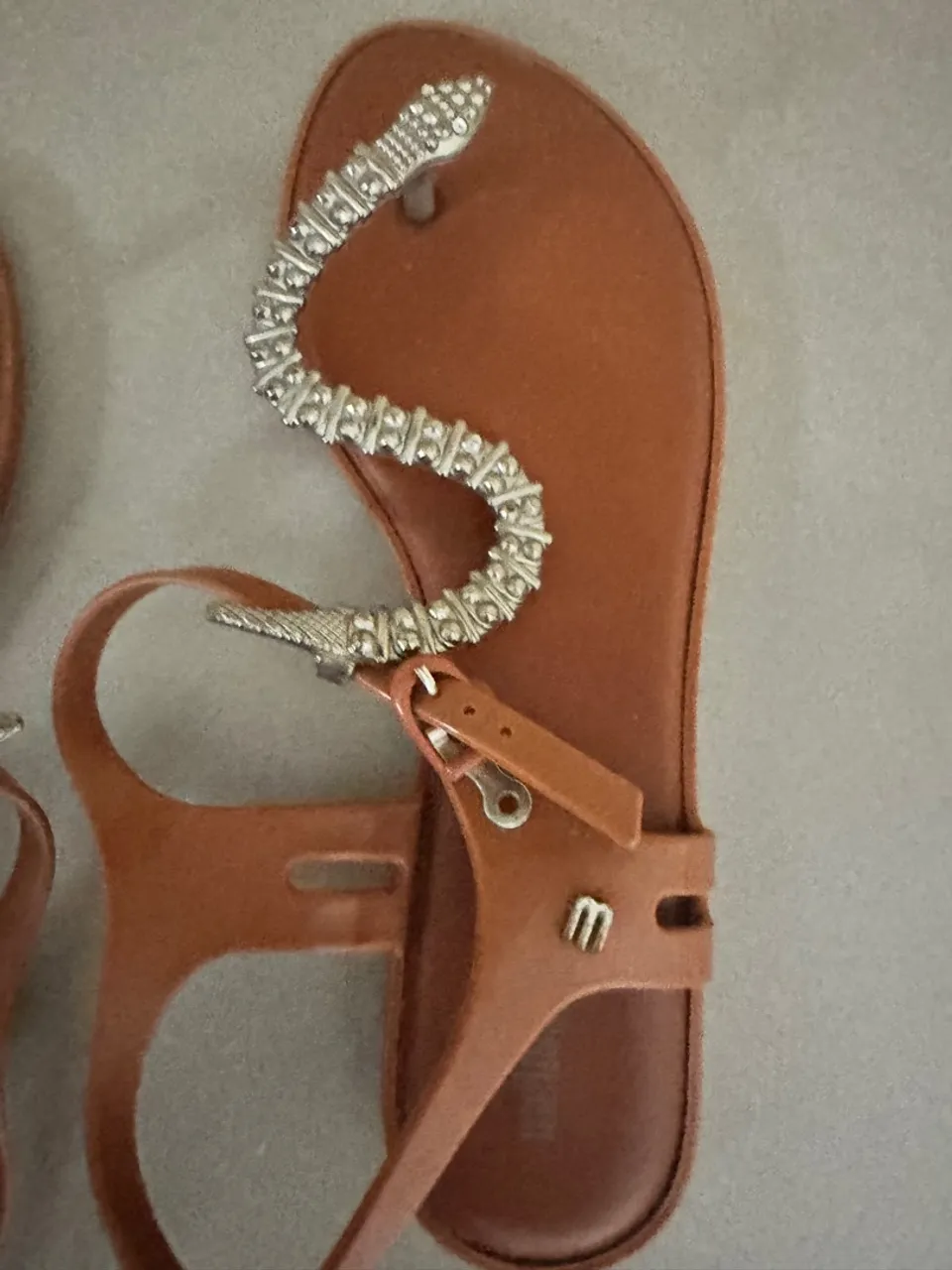 Sandália Melissa Snake Marrom com Detalhe Serpente