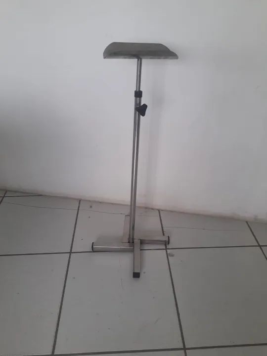 Apoio de braço para laboratórios 