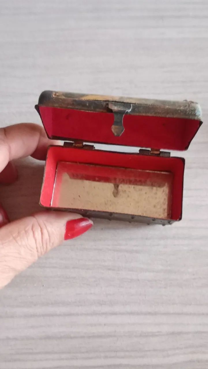 Mini baú porta Baton antigo  - Foto 3