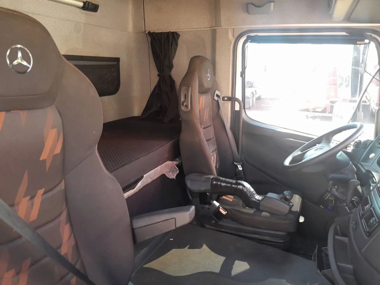 Mercedes-Benz Axor 2644 S/36 6X4E5 2022/2022 VAMOS SEMINOVOS Uberlândia - Foto 10