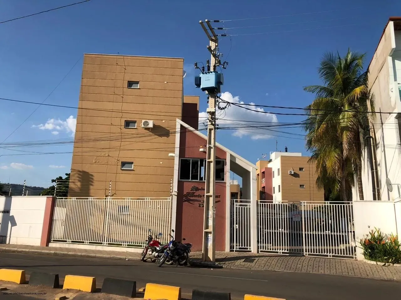 Apartamento para Locação em Juazeiro do Norte, CENTRO, 3 dormitórios, 1 suíte, 3 banheiros