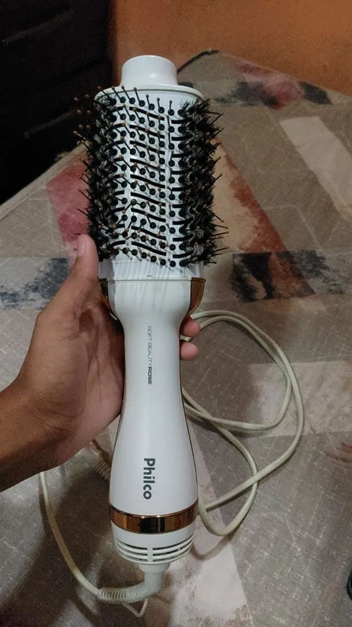 escova secadora philco, em boas condições. 