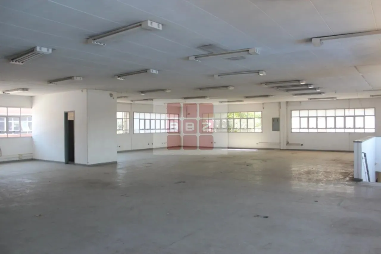 Galpão Industrial para Locação em Presidente Altino, Osasco-SP: Banheiros e 2.830,00 m² de