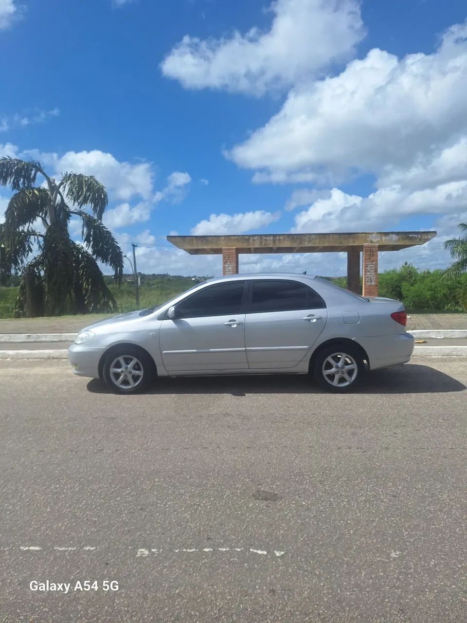 Vendo ou troco em carro do meu interesse.  - Foto 5