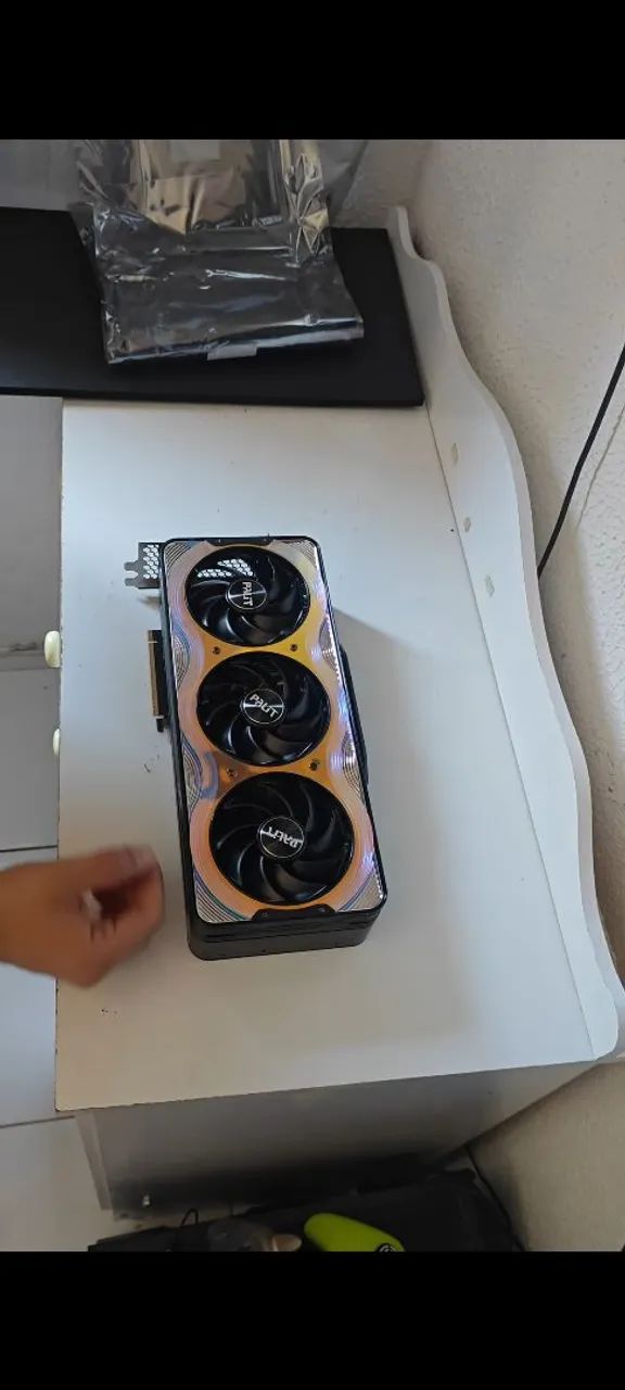 5070ti gamerock OC - Foto 3