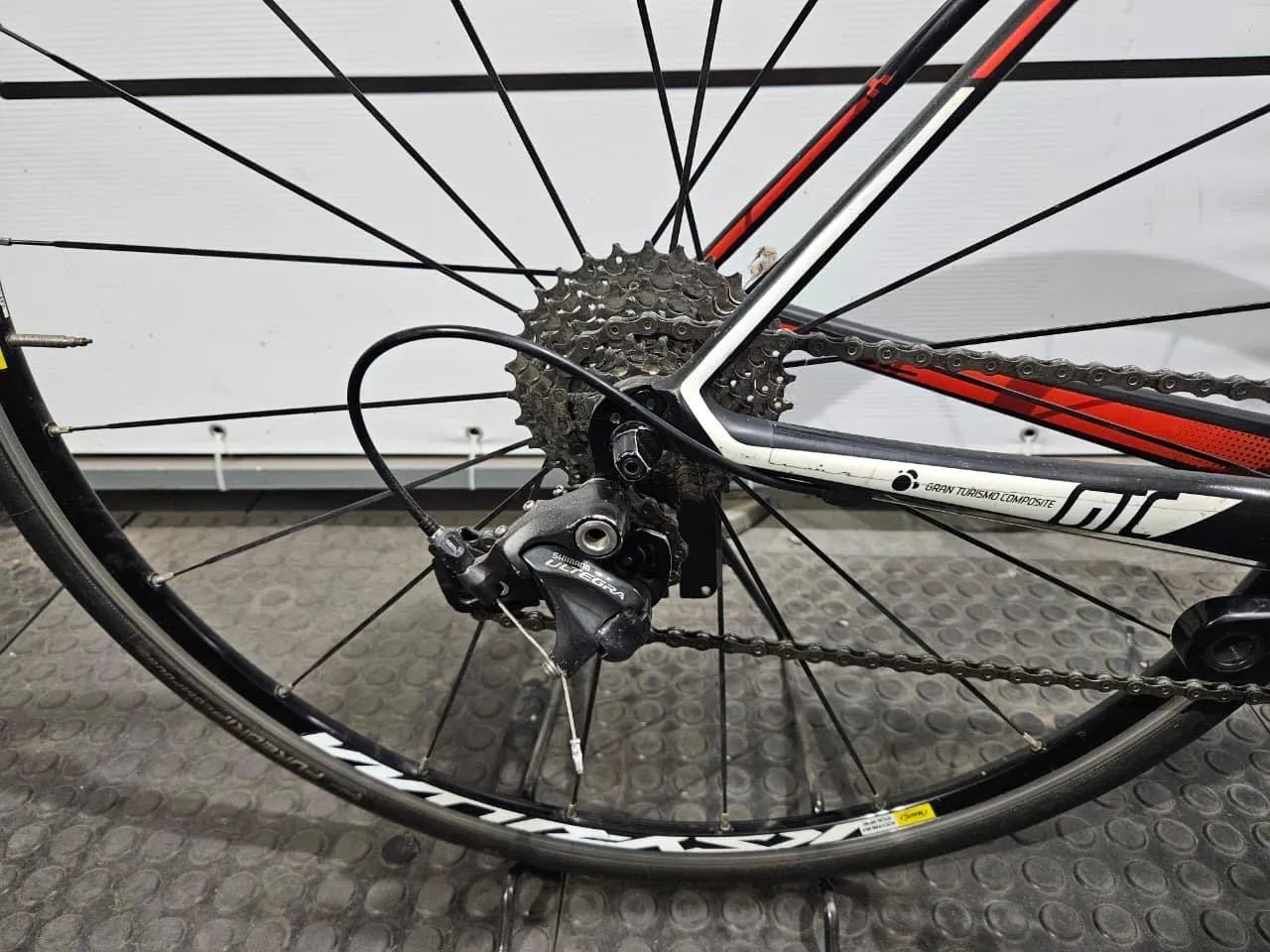 Bicicleta Cube speed  - Foto 4