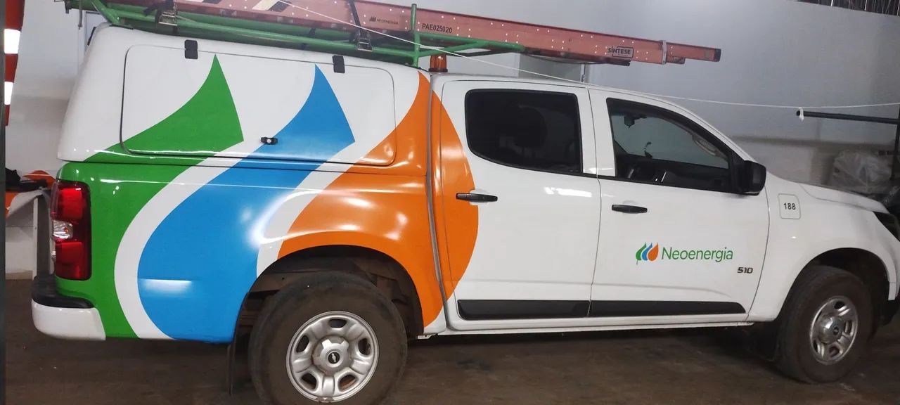 Envelopamento/plotagem em carros - Foto 6