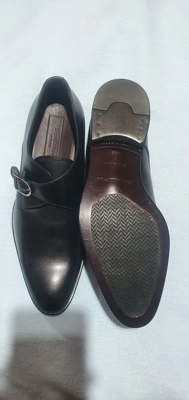 Sapatos Sociais Elegantes - Couro Premium