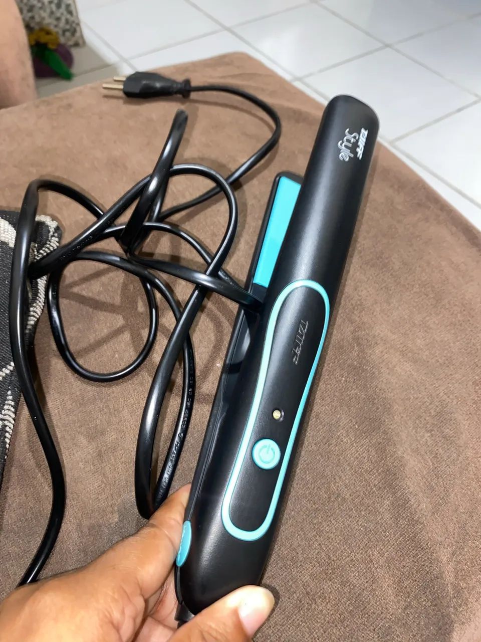 Taiff Style flat iron practically new with no signs of use64304971574274122