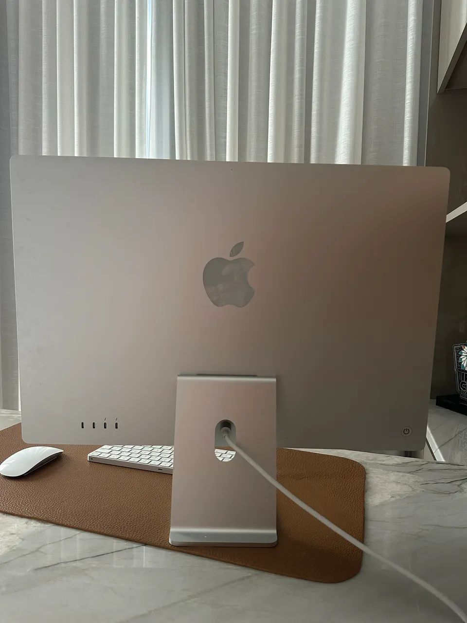 iMac M1 - 2021 - 256GB - Estado de novo - Computadores e Desktops