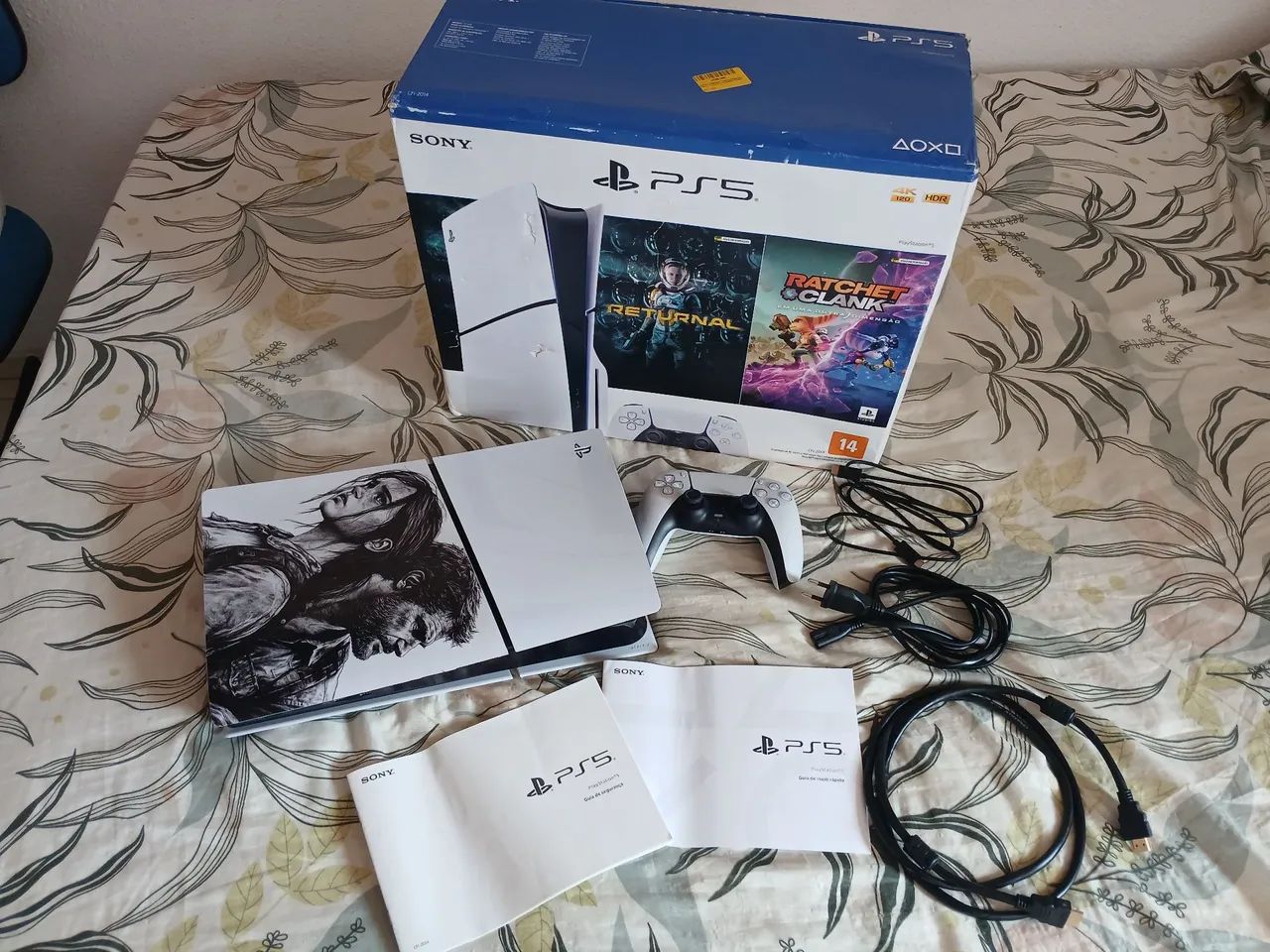 Playstation 5 slim completo versão digital de 1tb. Vendo somente pela olxpay. 