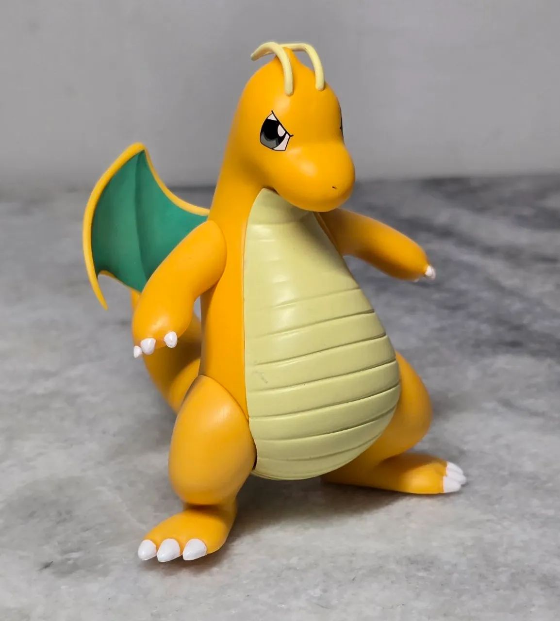 Dragonite pokemon bootleg 12cm