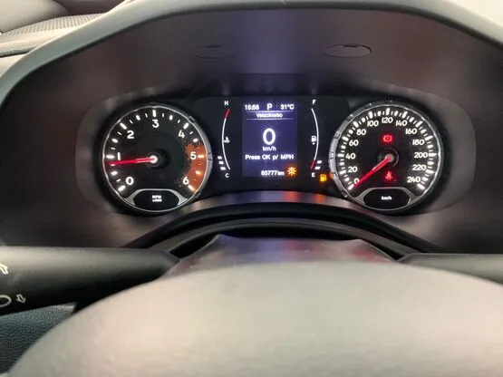JEEP RENEGADE 2.0 16V TURBO DIESEL MOAB 4P 4X4 AUTOMÁTICO