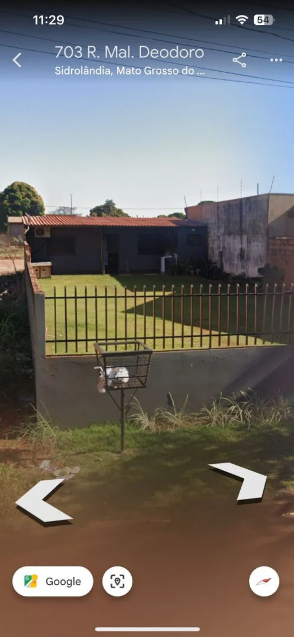 Casa com terreno amplo