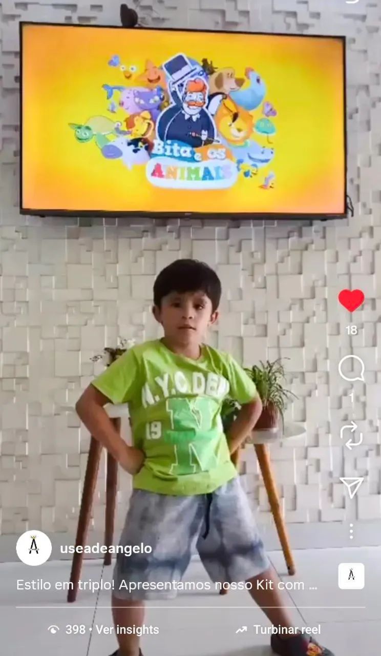 Lote de conjuntos interativos para menino.