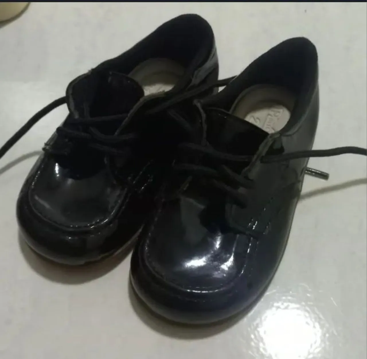 Sapatos de Bebê Preto - Tamanho Pequeno