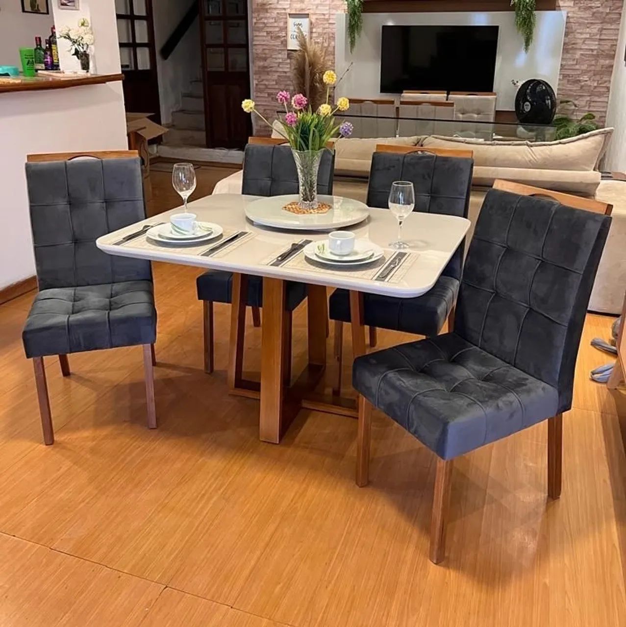 Mesa de Jantar 4 Cadeiras Malu Madeira Maciça tt43