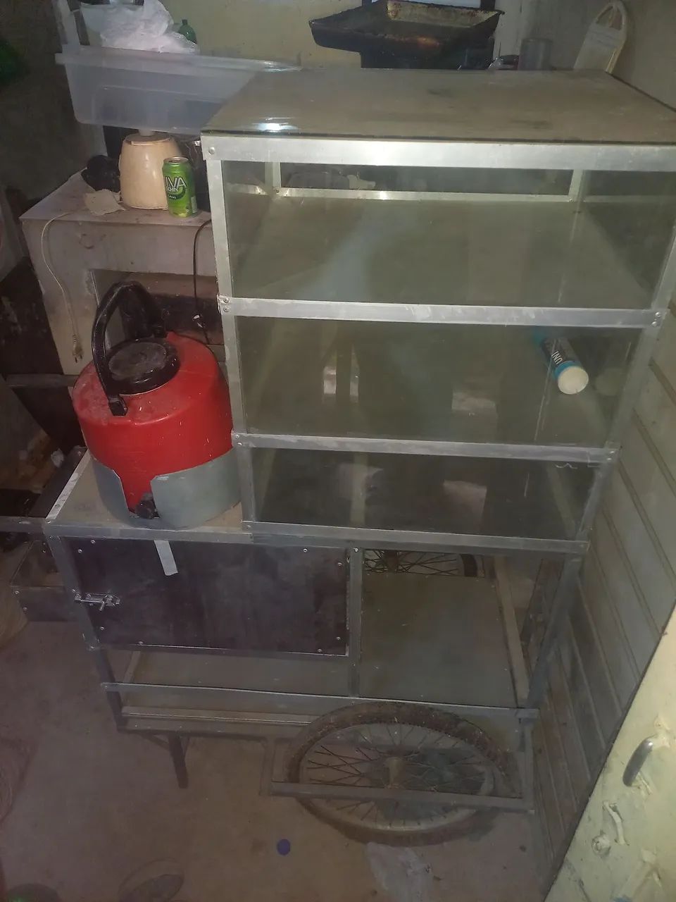 Venda de um bom carrinho de lanche com capacidade de obter na vitrine mais de 200 lanches. - Foto 6