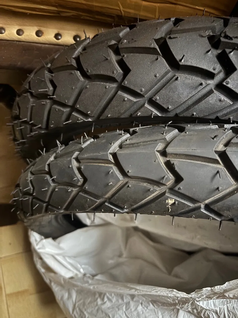 Par de Pneus Novos para Yamaha Crosser e Honda Bros