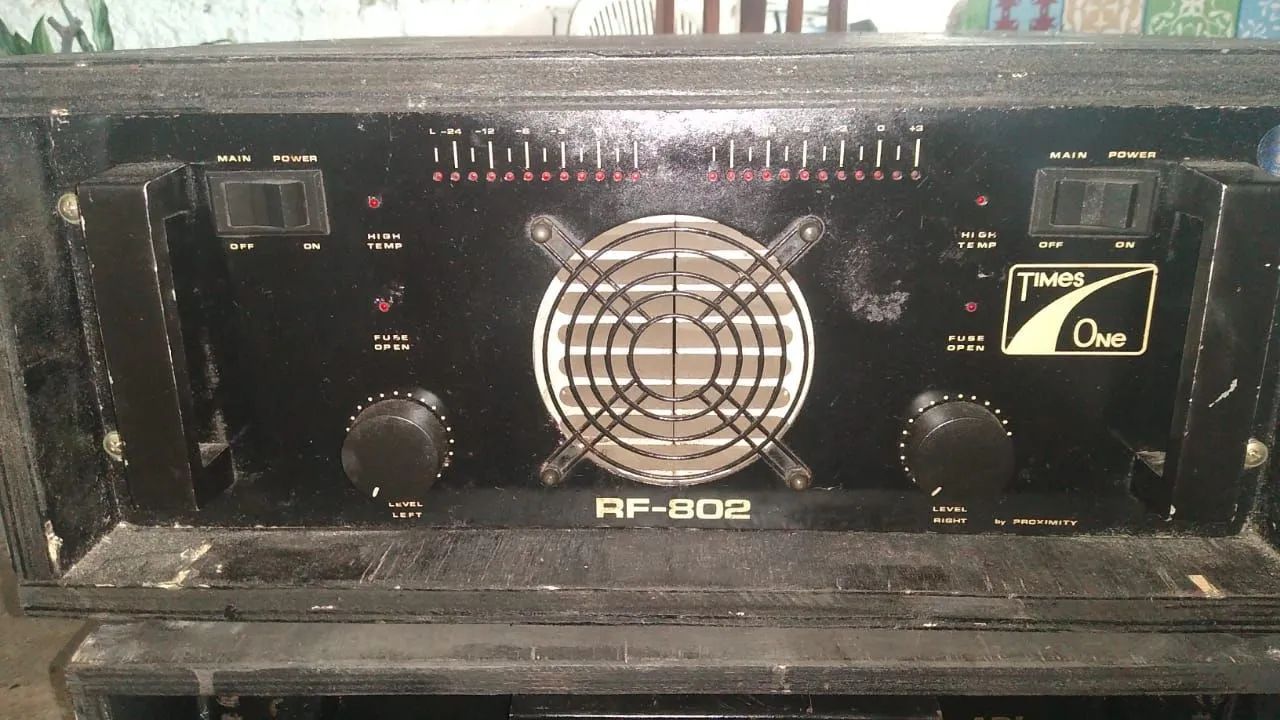 Amplificador Times One RF-802