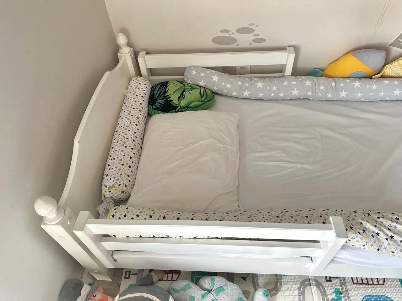 Cama Infantil Branca Montessori com Grade de Proteção - Foto 4