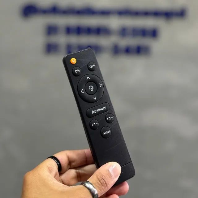 Bastão de Luz RGB LED Recarregável com Tripé e Controle - Iluminação Profissional Portátil - Foto 4