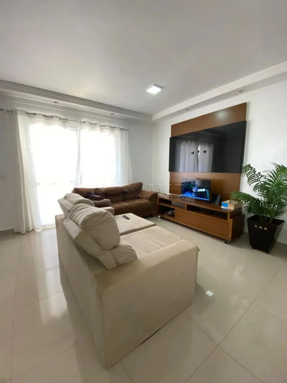 Apartamento padrão com 77,96m², bairro Jardim Nova Aliança, Zona Sul em Ribeirão Preto/SP.
