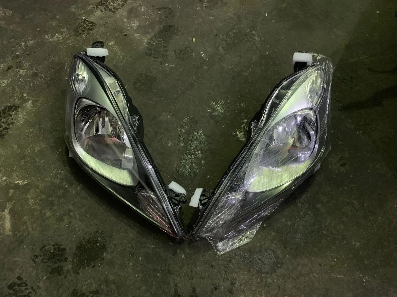 Farol Honda New Fit 2009/2010