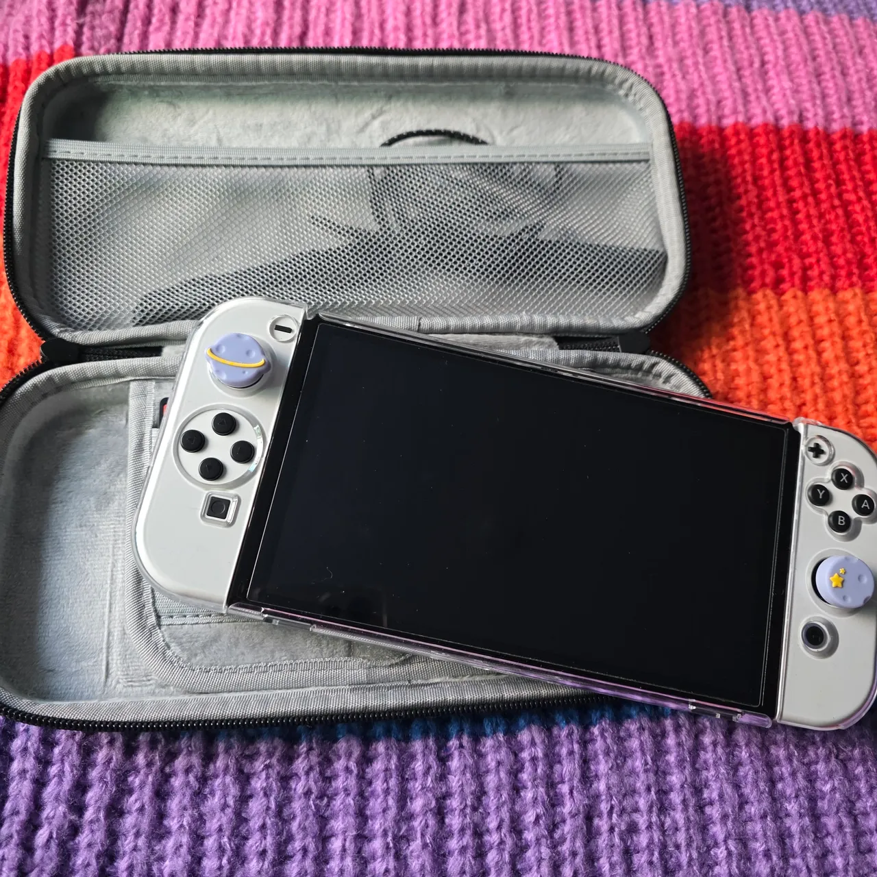 Nintendo Switch Oled + dois jogos + acessórios
