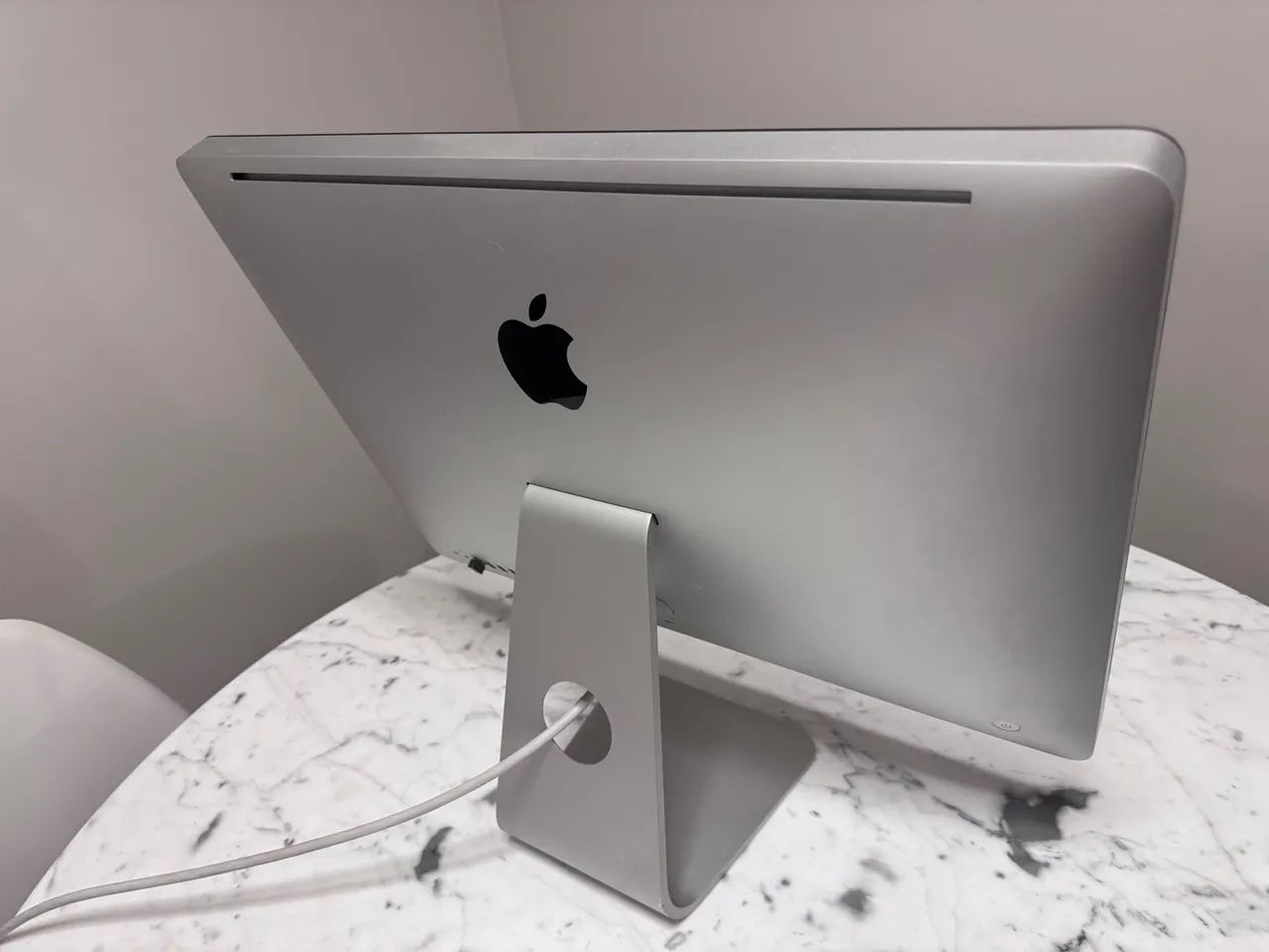 Apple iMac 21,5 polegadas - Processador Intel i5 - mid 2011 - Foto 2