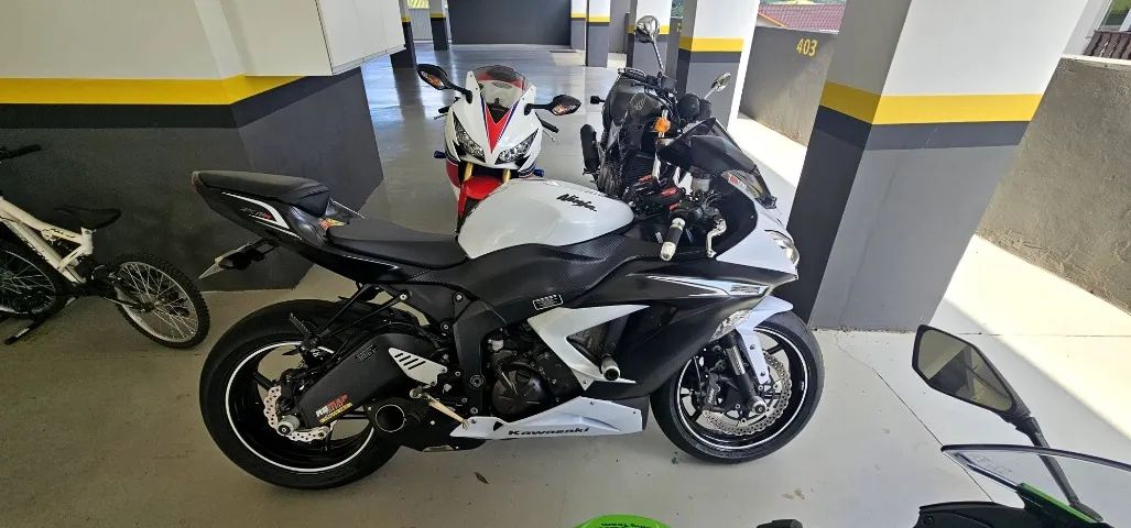 VENDO KAWASAKI ZXR-636 - ANO 2013